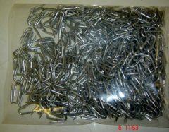 1kg Bag of Fence Staples